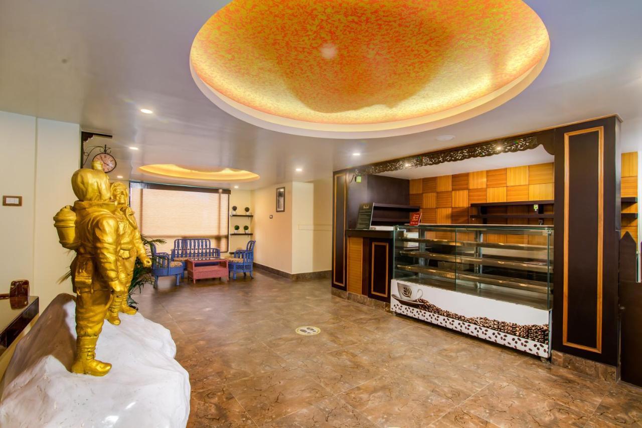Muscatel Grand Silkroute - 300 Mts From Mg Marg Gangtok Exterior photo