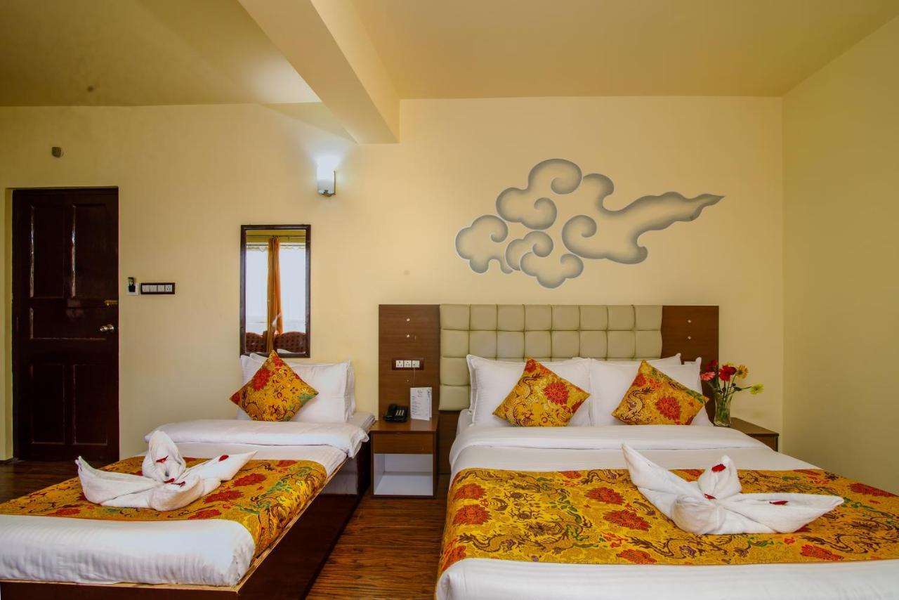 Muscatel Grand Silkroute - 300 Mts From Mg Marg Gangtok Exterior photo