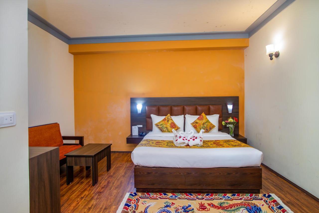 Muscatel Grand Silkroute - 300 Mts From Mg Marg Gangtok Exterior photo