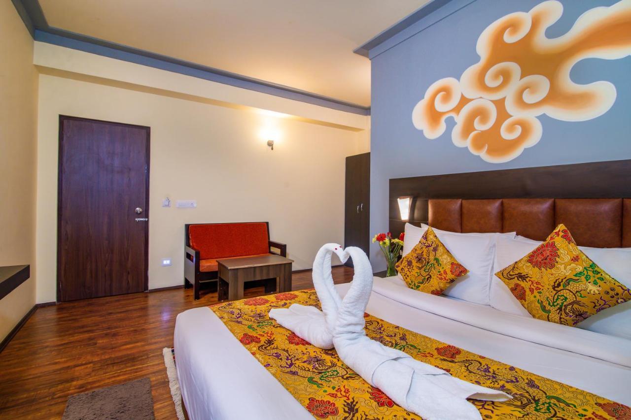 Muscatel Grand Silkroute - 300 Mts From Mg Marg Gangtok Exterior photo