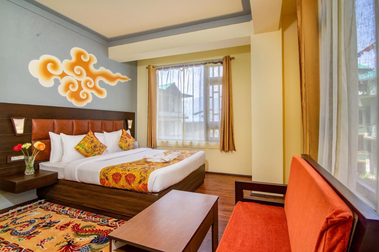 Muscatel Grand Silkroute - 300 Mts From Mg Marg Gangtok Exterior photo