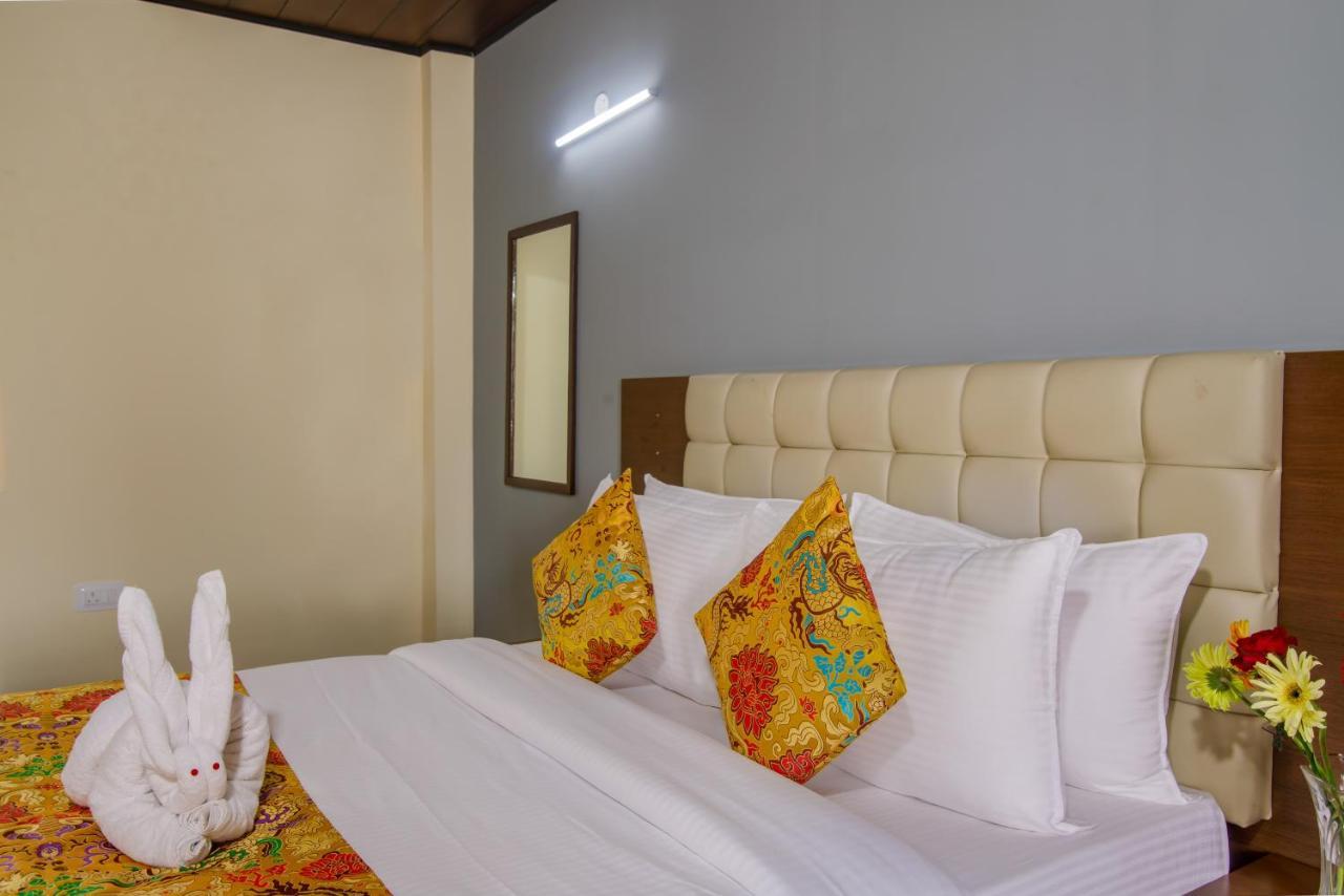 Muscatel Grand Silkroute - 300 Mts From Mg Marg Gangtok Exterior photo