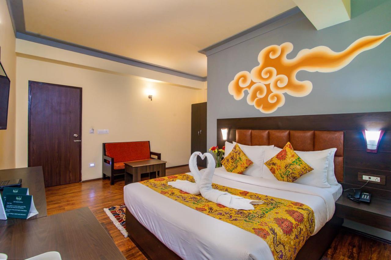 Muscatel Grand Silkroute - 300 Mts From Mg Marg Gangtok Exterior photo